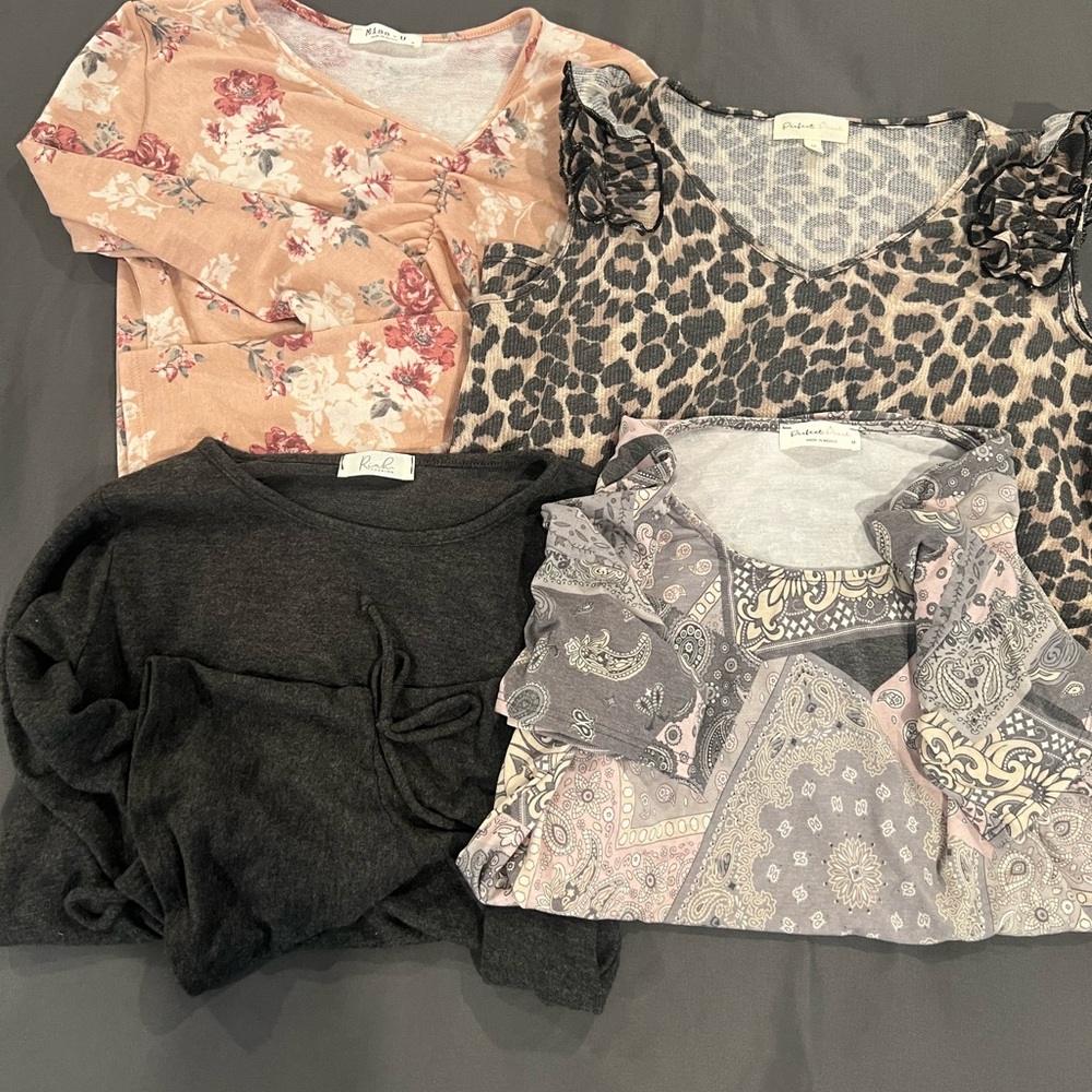 4 Bundle Mix Boutique Brands Women's Top Size M Buy 1 Get 3 Free